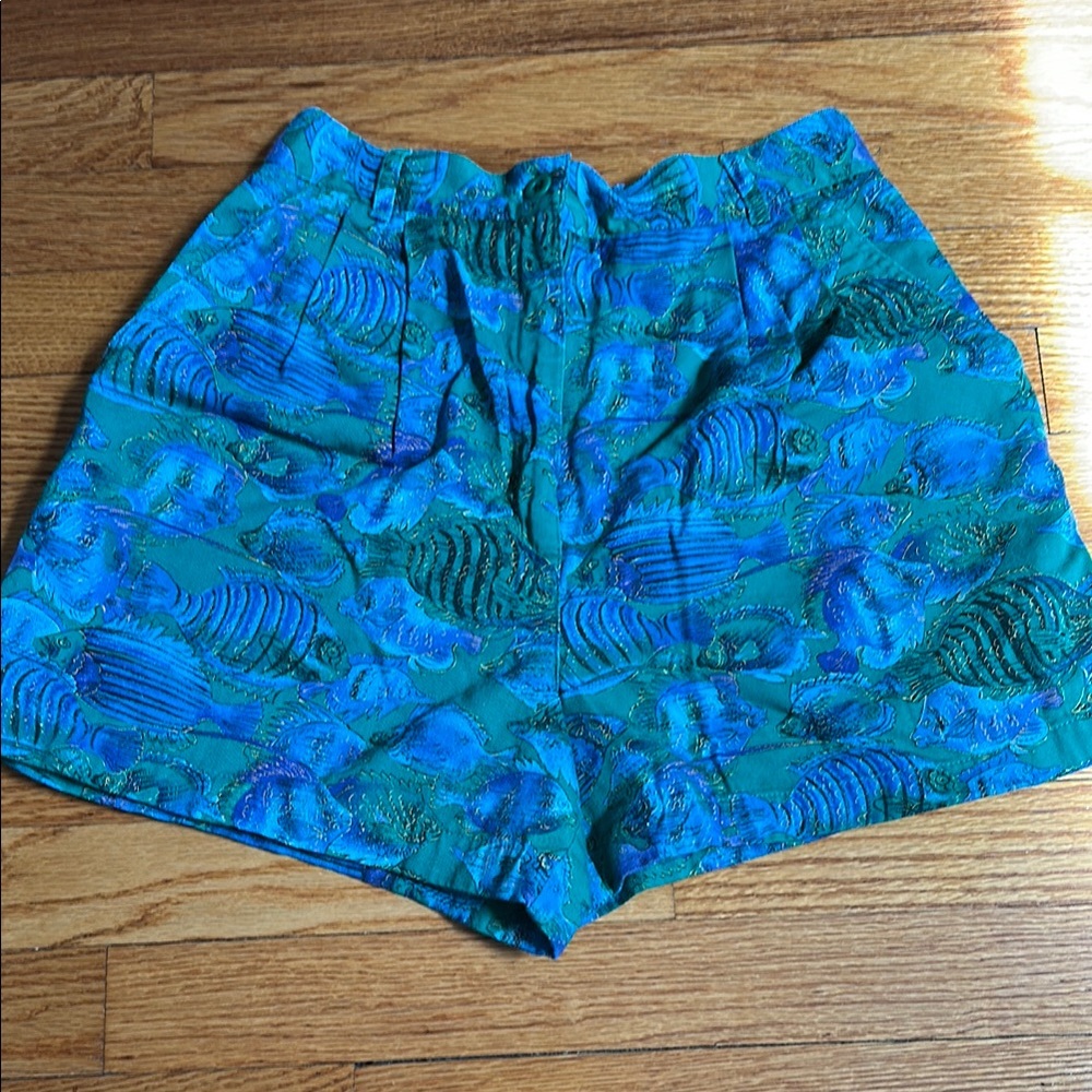 Vintage fish print high-waisted shorts